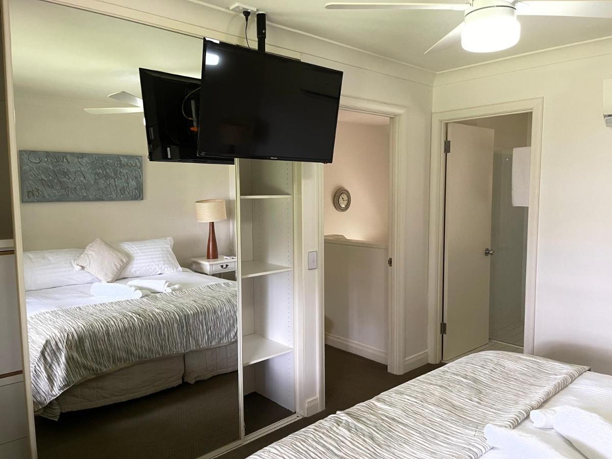 Villa Provincial - 2 Bedrooms Both With Ensuites -Situated In Cypress Lakes Resort Pokolbin Exterior foto